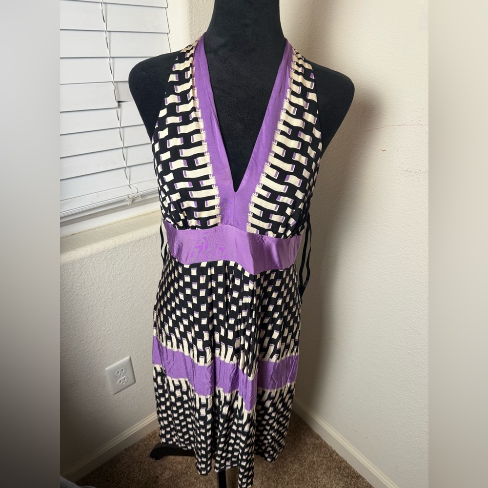 BCBG MAXAZRIA HALTER SLEEVELESS DRESS PURPLE BLACK RIBBON PRINT V-NECK